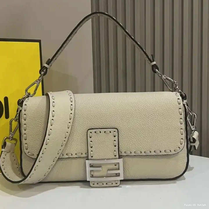 Cheap HOT In Medium Fendi Leather Bag Cuoio Selleria Beige Baguette Romano 0608